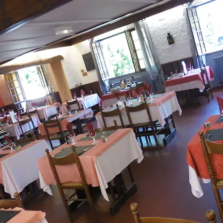 La Vieille Ferme 2* Les Ancizes-Comps