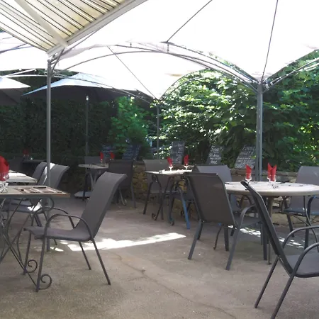 La Vieille Ferme Hotel Les Ancizes-Comps