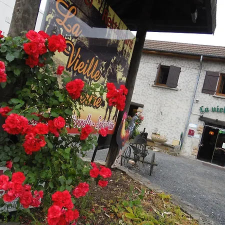Hotel La Vieille Ferme 2*